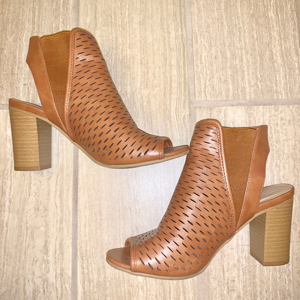 Spring/Summer brown heels